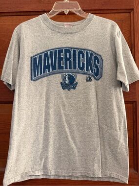 Gray Short-Sleeve Tee with Blue Graphic